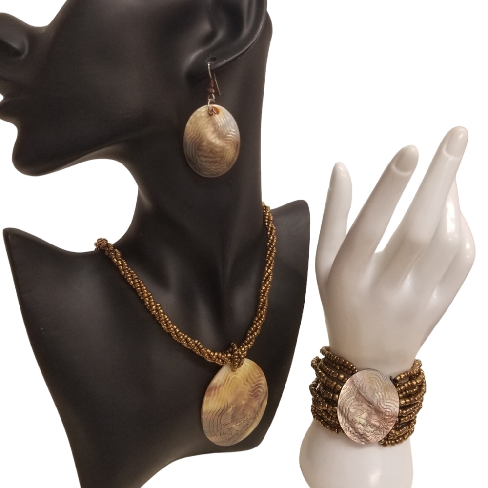 BOHO CARVED MOTHER OF PEARL & GLASS SEED BEAD NECKLACE, EARRING & BRACELET SET